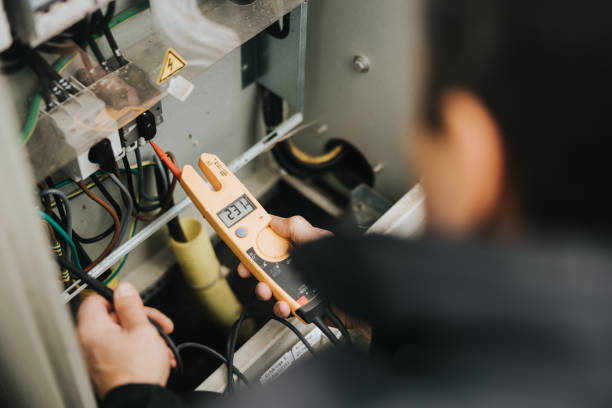 Best Circuit Breaker Repair  in Oak Creek, WI