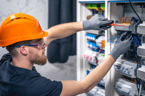 Best Best Electricians Near Me  in Oak Creek, WI
